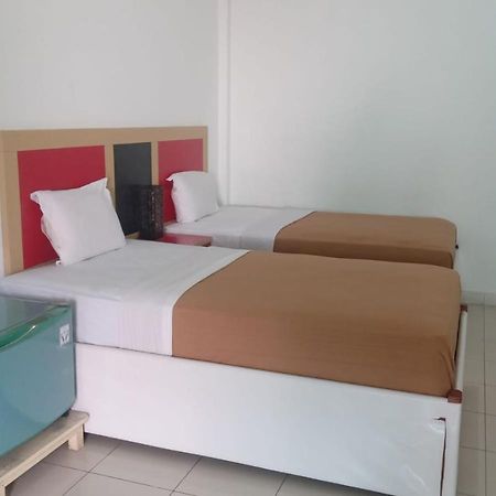 Hotel Asia בוקיטינגי מראה חיצוני תמונה