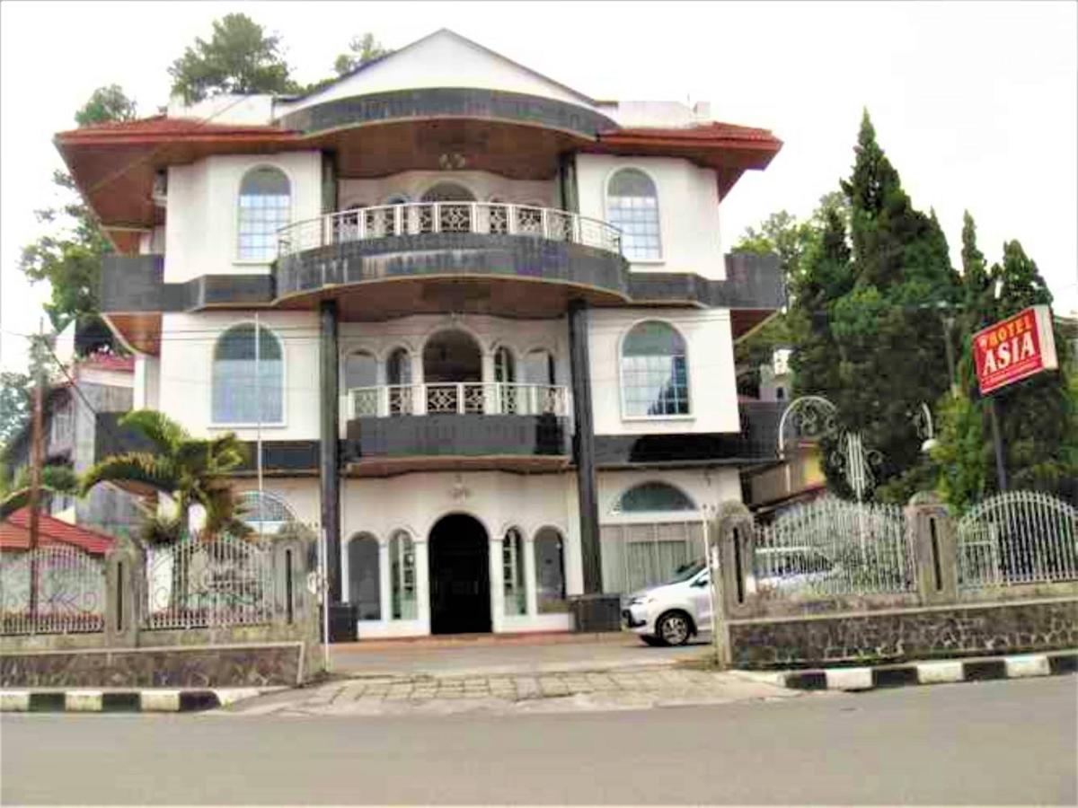 Hotel Asia בוקיטינגי מראה חיצוני תמונה
