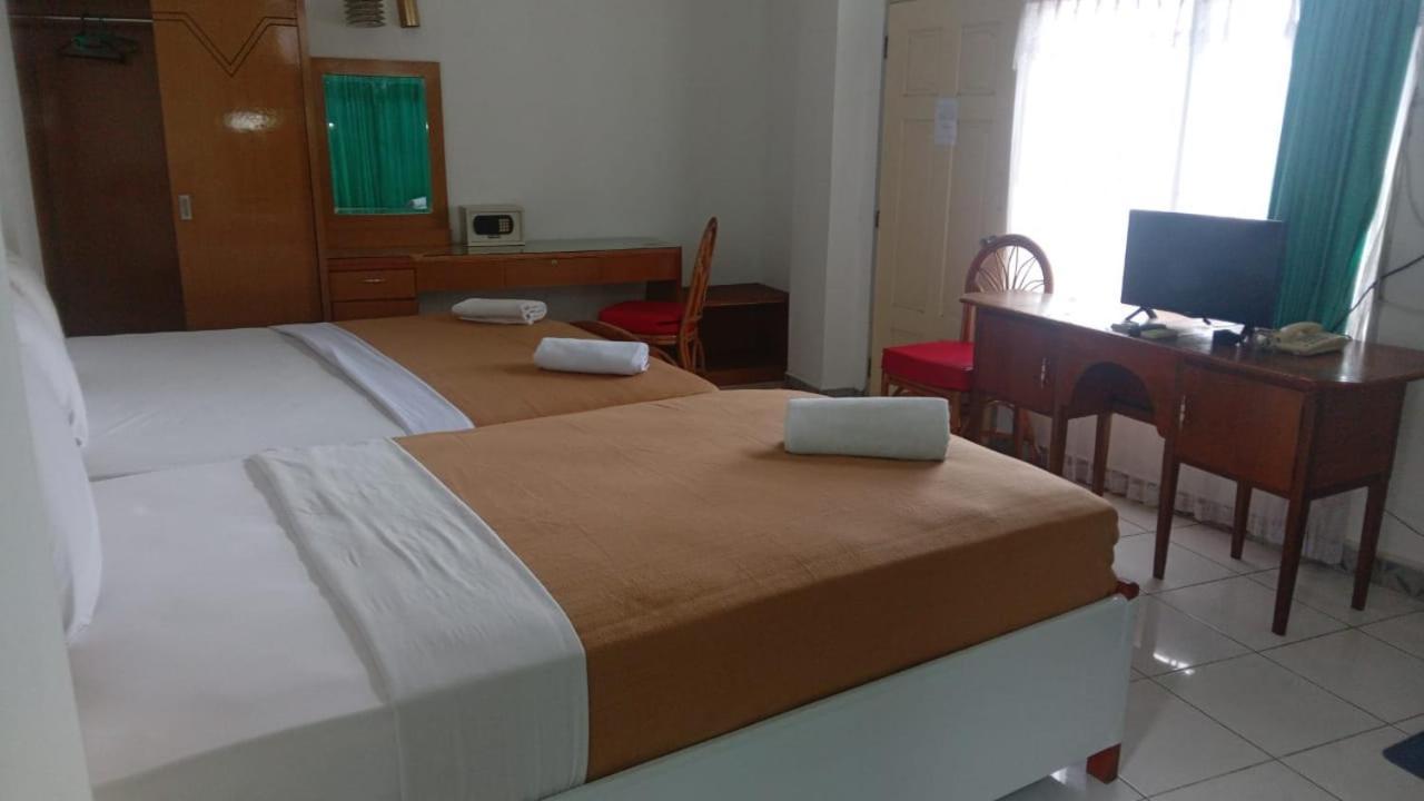 Hotel Asia בוקיטינגי מראה חיצוני תמונה