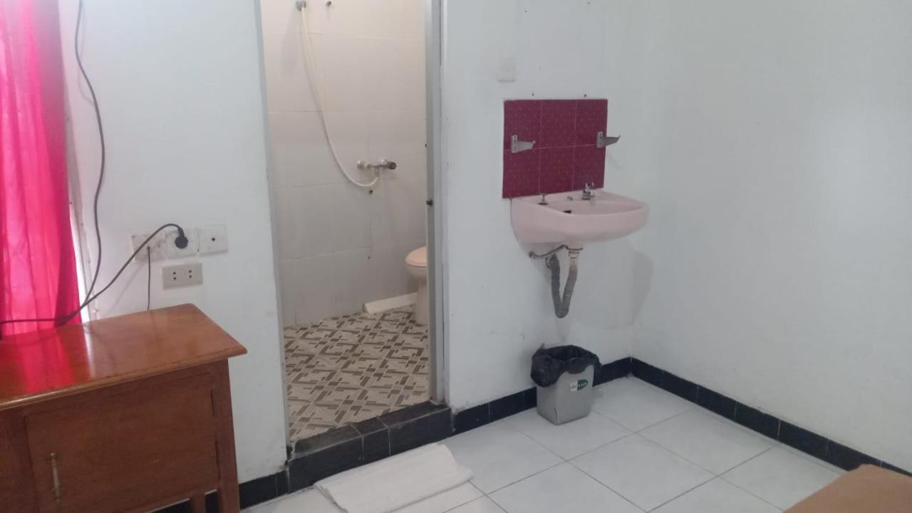 Hotel Asia בוקיטינגי מראה חיצוני תמונה
